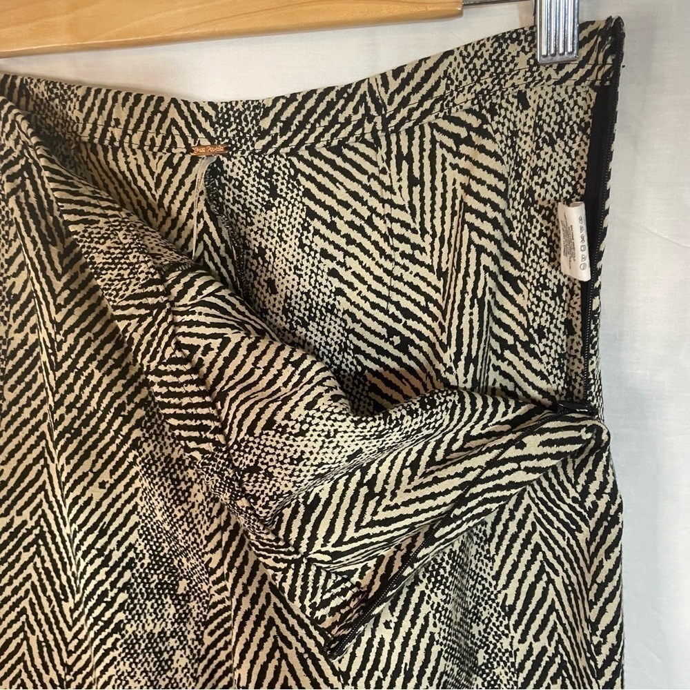 Free People Animal Print Stirrup Primal Legging Pants - Picture 4 of 9